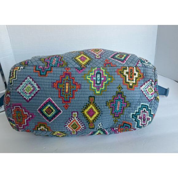 Vera Bradley Purse Hadley East West Tote In PAINTED MEDALLIONS - Picture 5 of 13